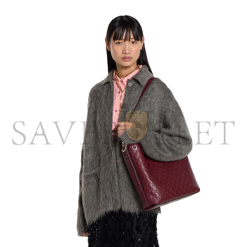 GUCCI GG EMBLEM MEDIUM SHOULDER BAG 847452 (30.5*30.5*9cm) GUCCI GG EMBLEM MEDIUM SHOULDER BAG 847452 (30.5*30.5*9cm)